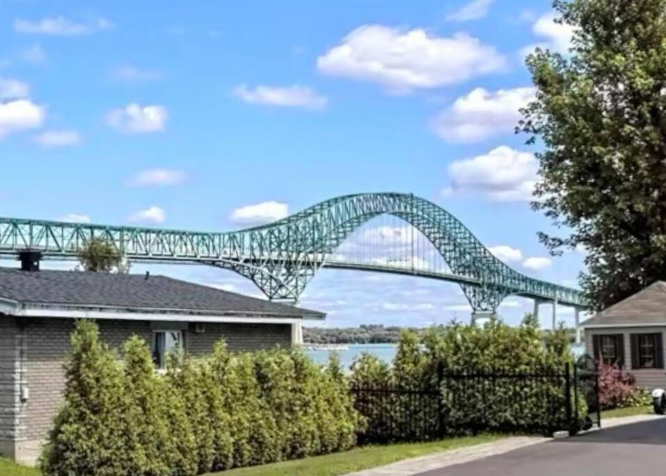 Villa Luxueuse Avec Vue Sur Le Fleuve Villa Grandecasa Trois-Rivières Dış mekan fotoğraf
